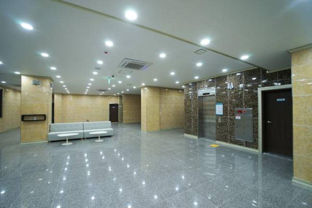 סאוגוויפו Seongsan Aqua Beach Hotel מראה חיצוני תמונה