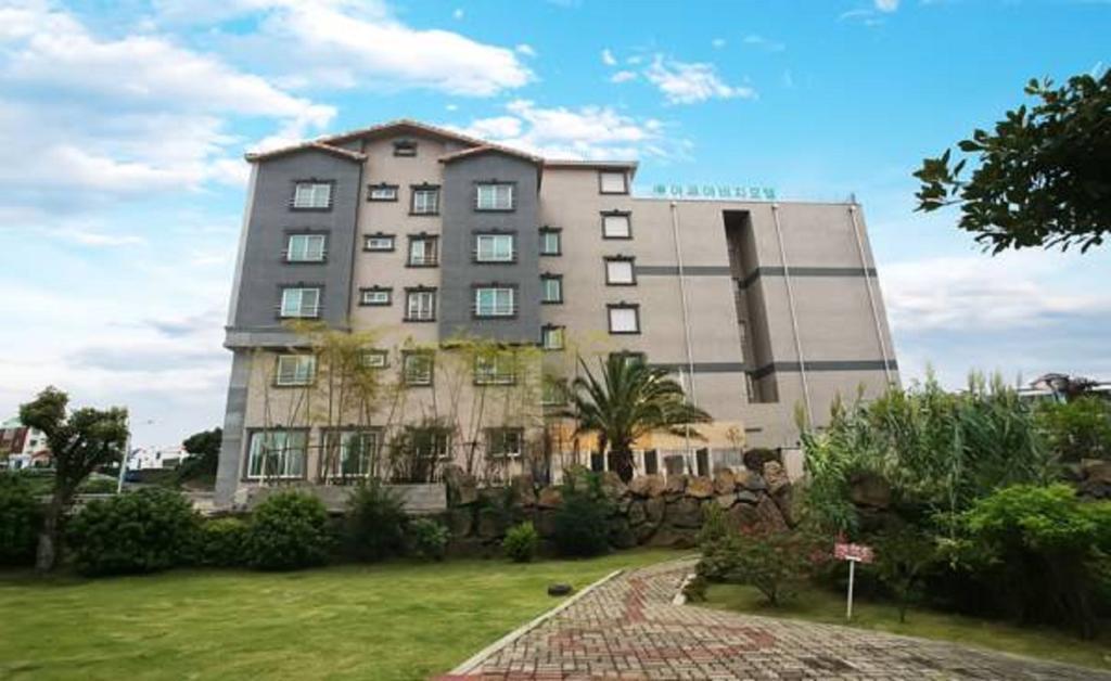סאוגוויפו Seongsan Aqua Beach Hotel מראה חיצוני תמונה